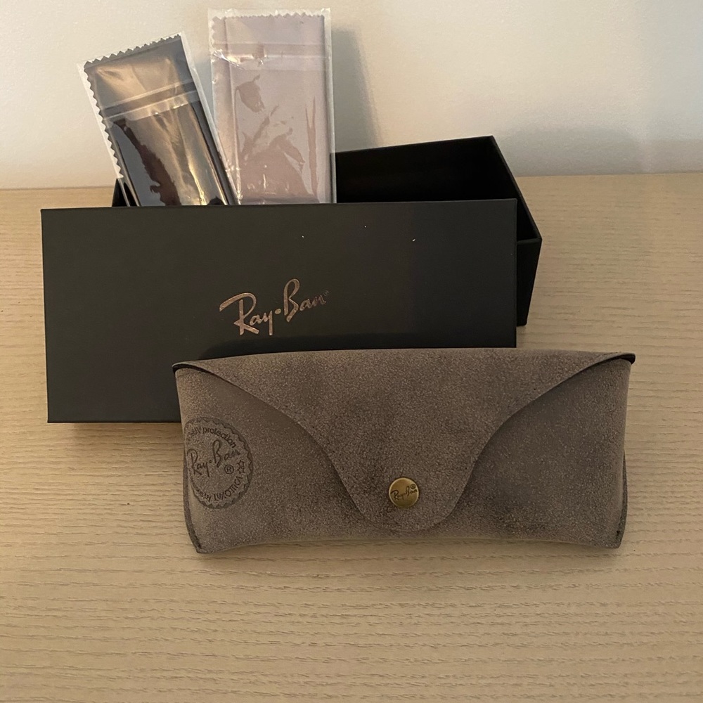 Aviator Ray bans